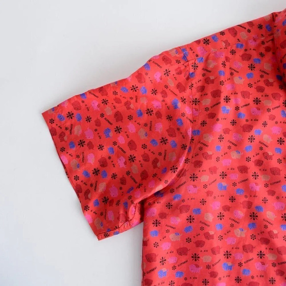 Vintage Tie Silk Red Silk Short Sleeve Button Blouse w Elephants Medium - Picture 9 of 13